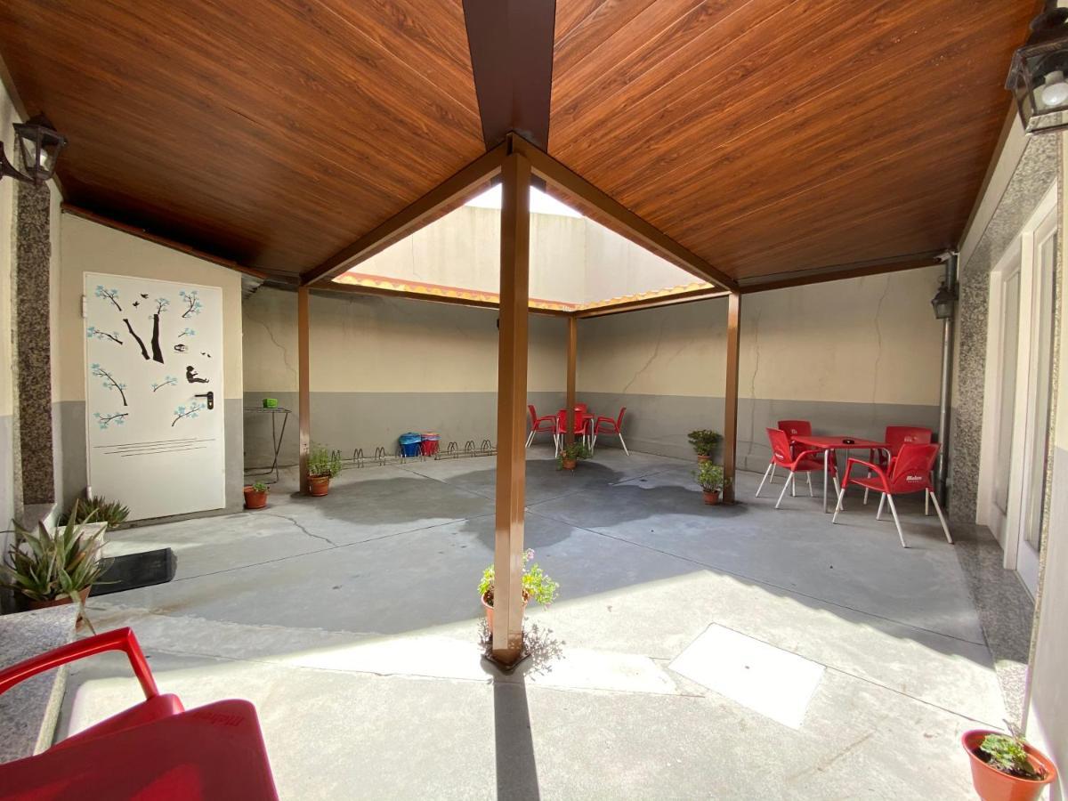 Albergue Pereiro Melide Exteriör bild